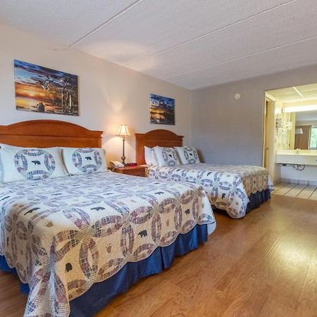 פיג'ן פורג' Mountain Breeze Motel מראה חיצוני תמונה