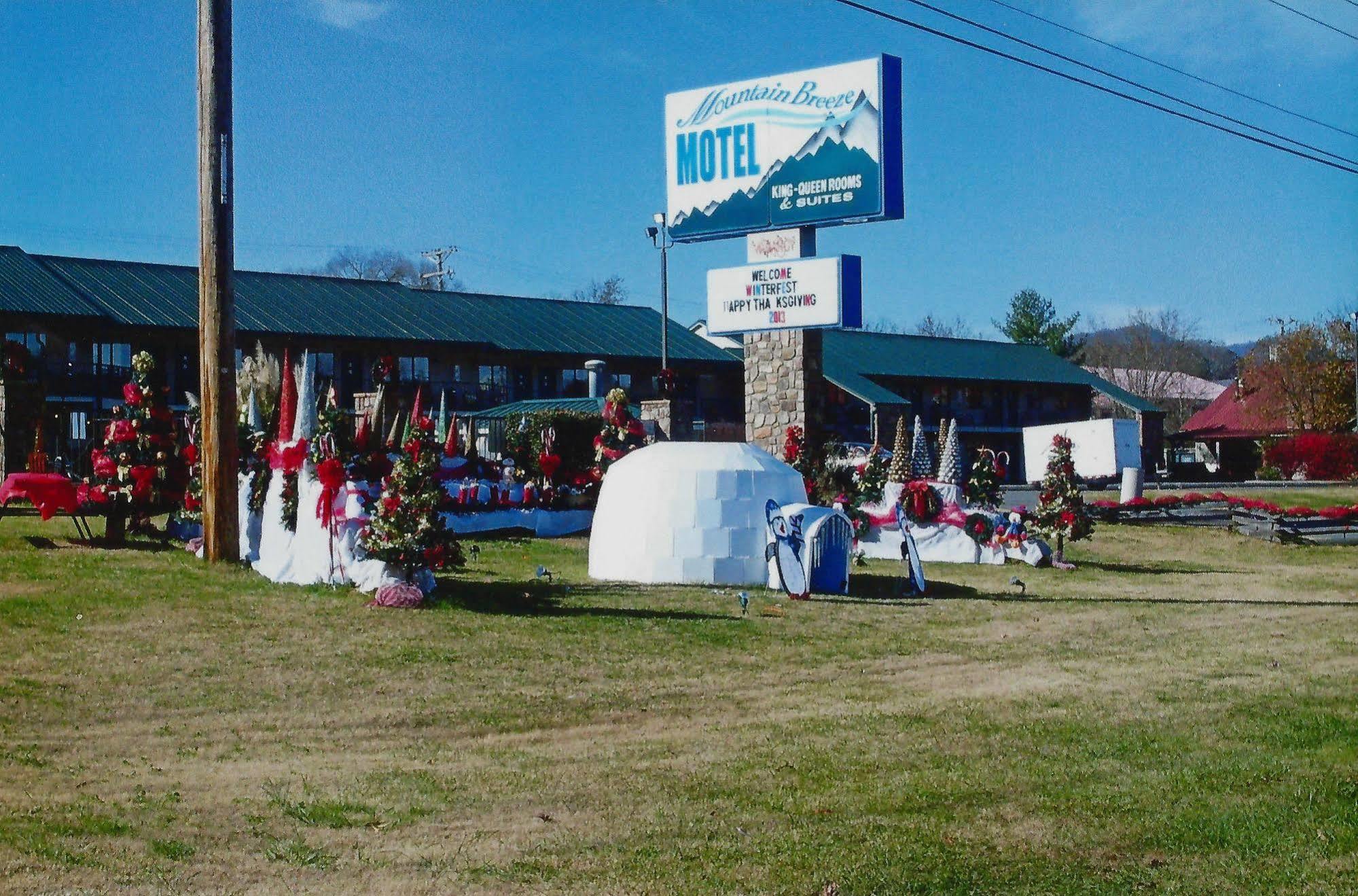 פיג'ן פורג' Mountain Breeze Motel מראה חיצוני תמונה