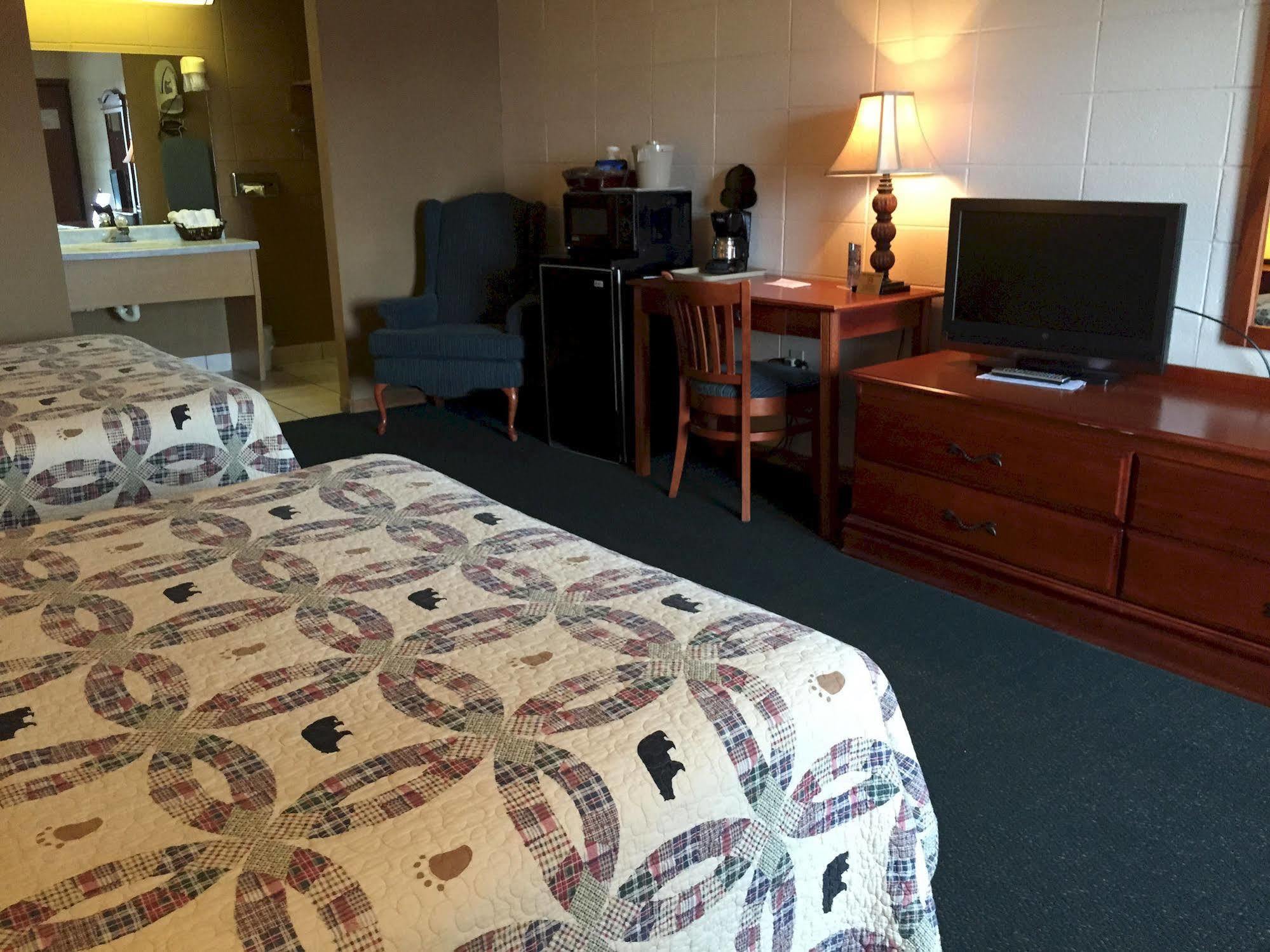 פיג'ן פורג' Mountain Breeze Motel מראה חיצוני תמונה