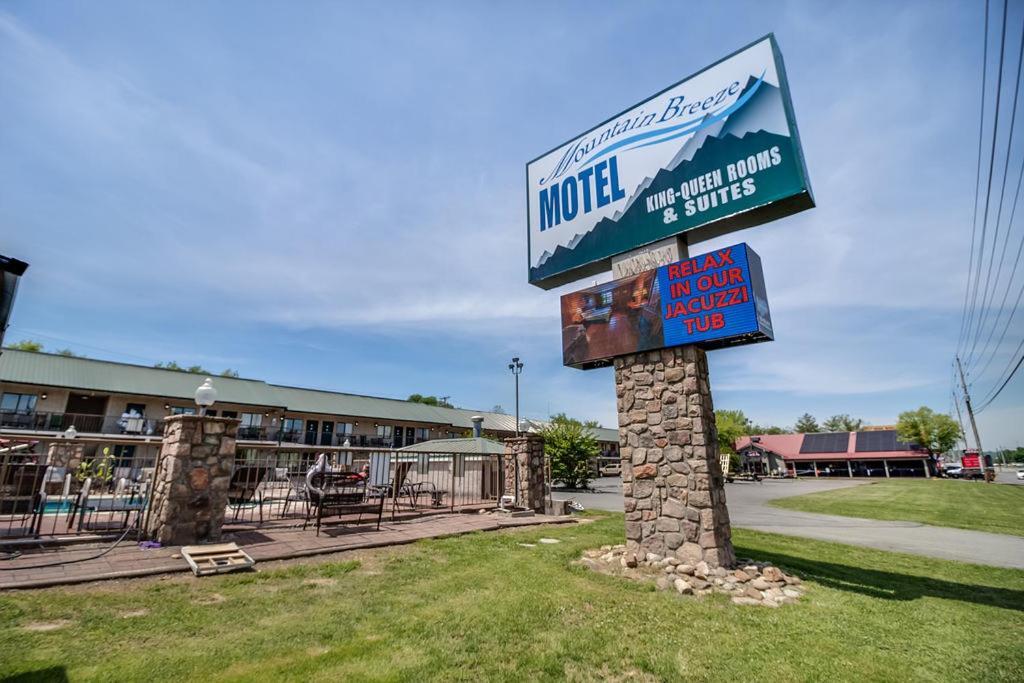 פיג'ן פורג' Mountain Breeze Motel מראה חיצוני תמונה